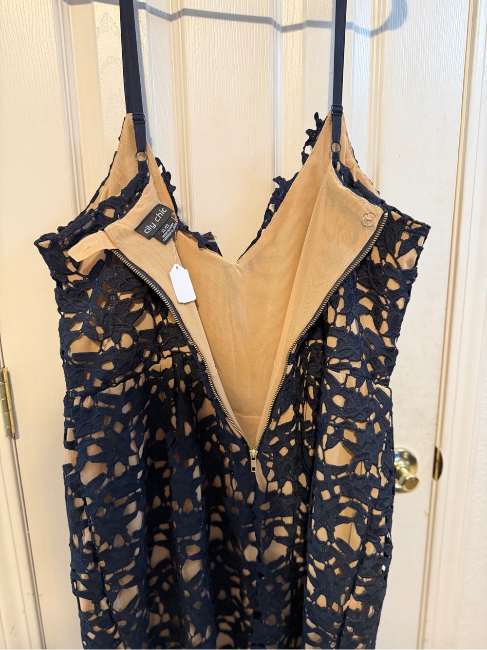 City Chic Navy Lace Overlay Dress with Nude Lining - Picture 8 of 10